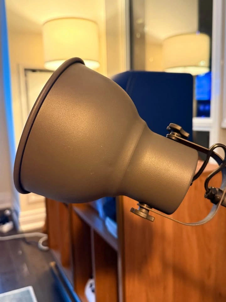 IKEA HEKTAR Desk Lamp w/ Wireless and USB charging station - photo 3