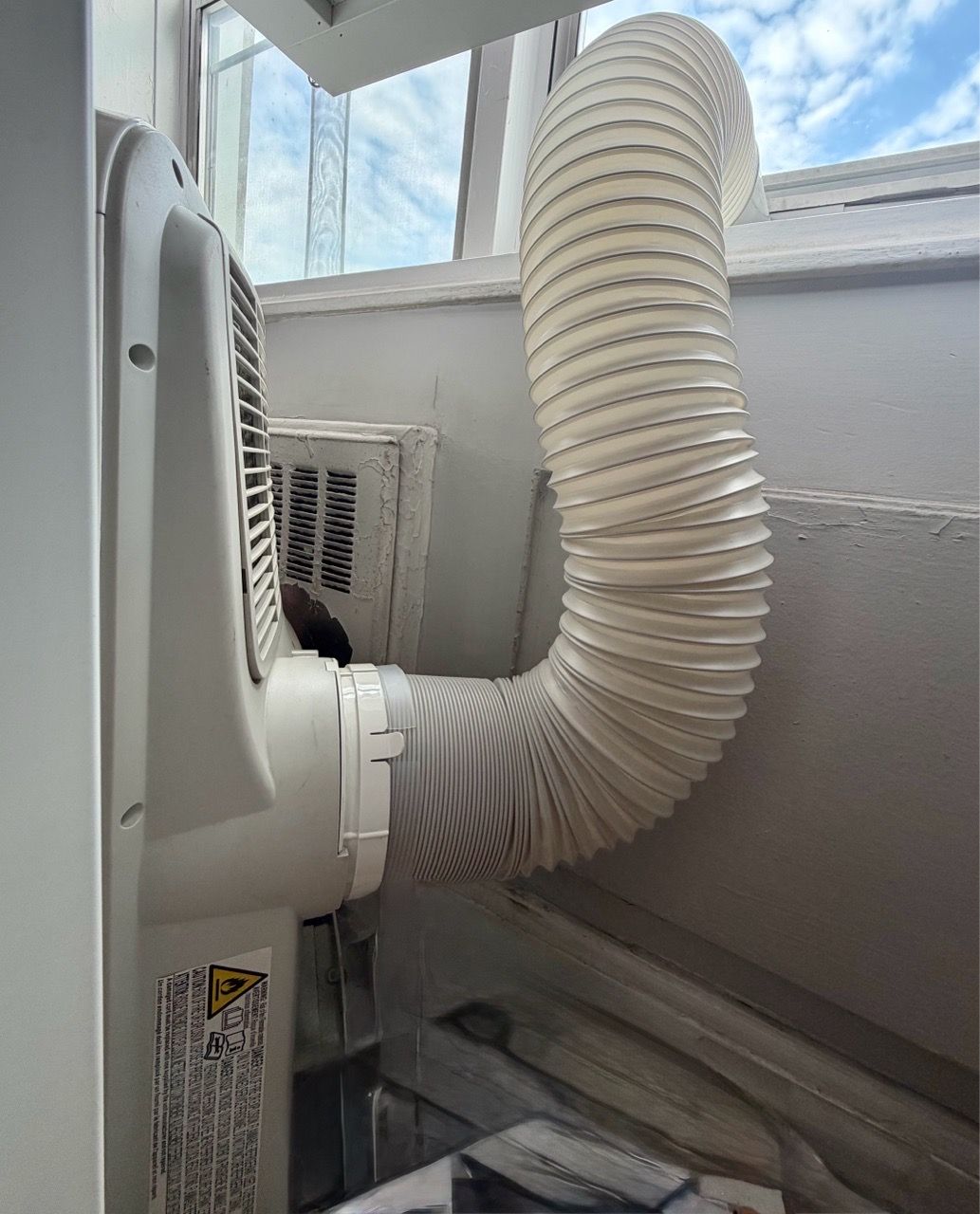 Insignia Portable AC - photo 4