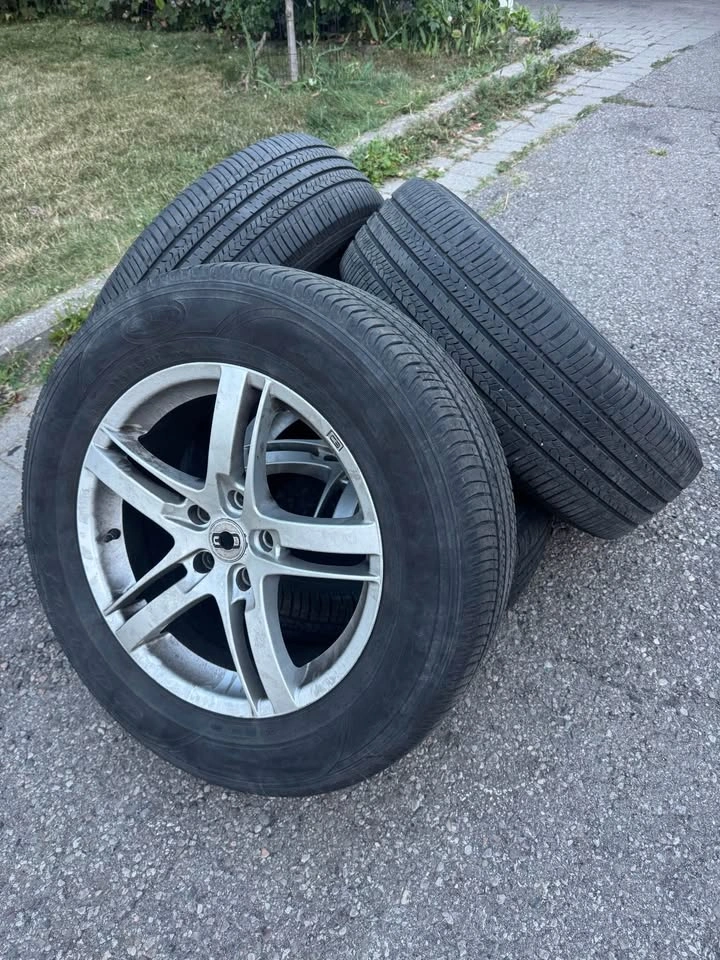Aftermarket 17in Rims with Tires 225/65R17 (5x114.3) - photo 5