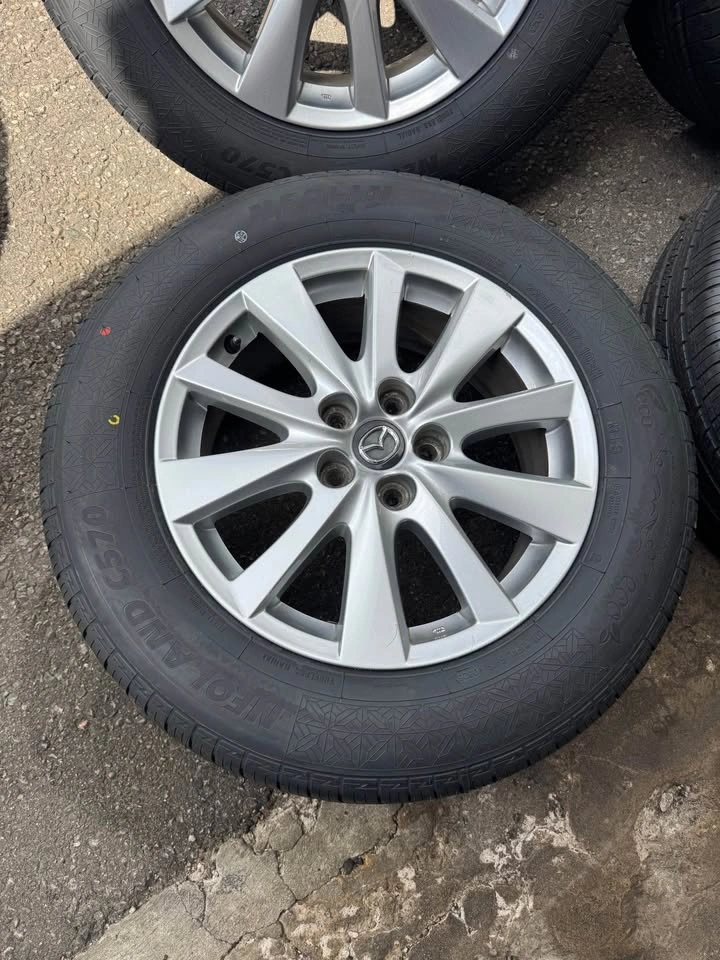 OEM Mazda CX-5 All Season Tires on Rims 225/65 R17 - photo 5