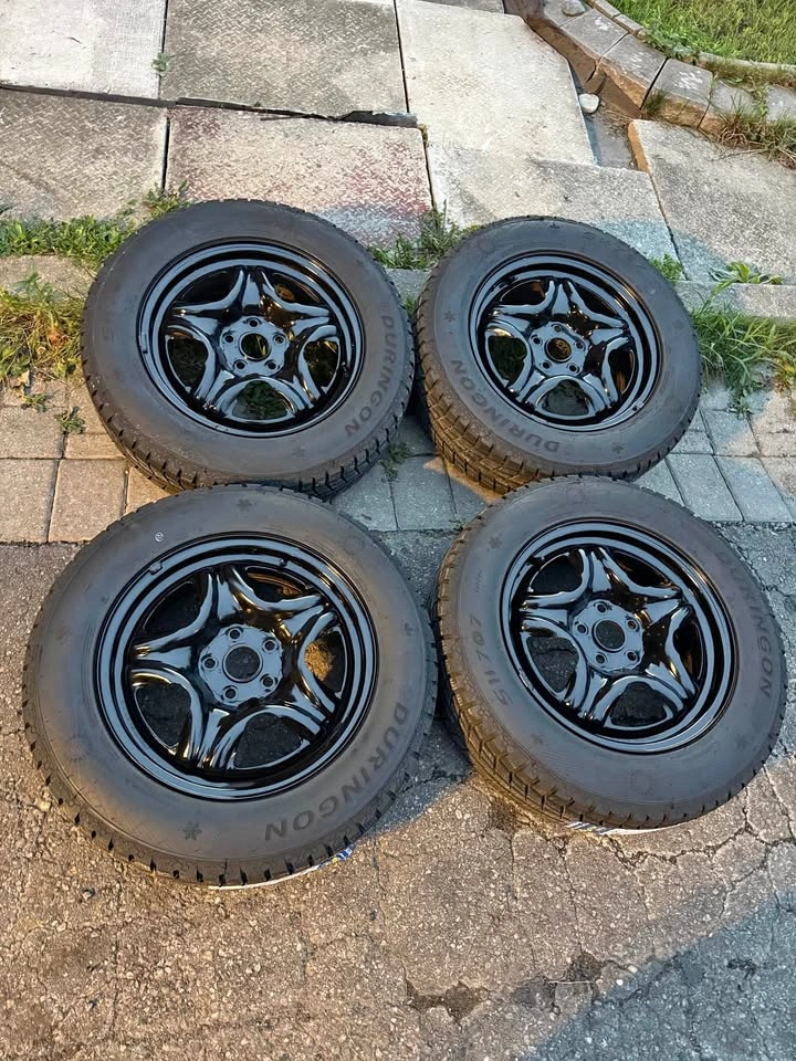 Toyota Rav4 Sienna New Winter Tires on Rims 225 65 R17 - 4