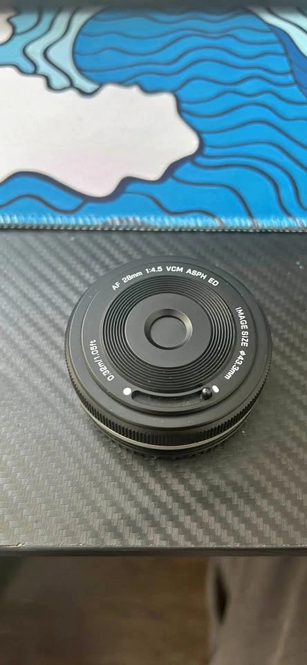 Viltrox 28mm f4.5 E/FE-mount lens