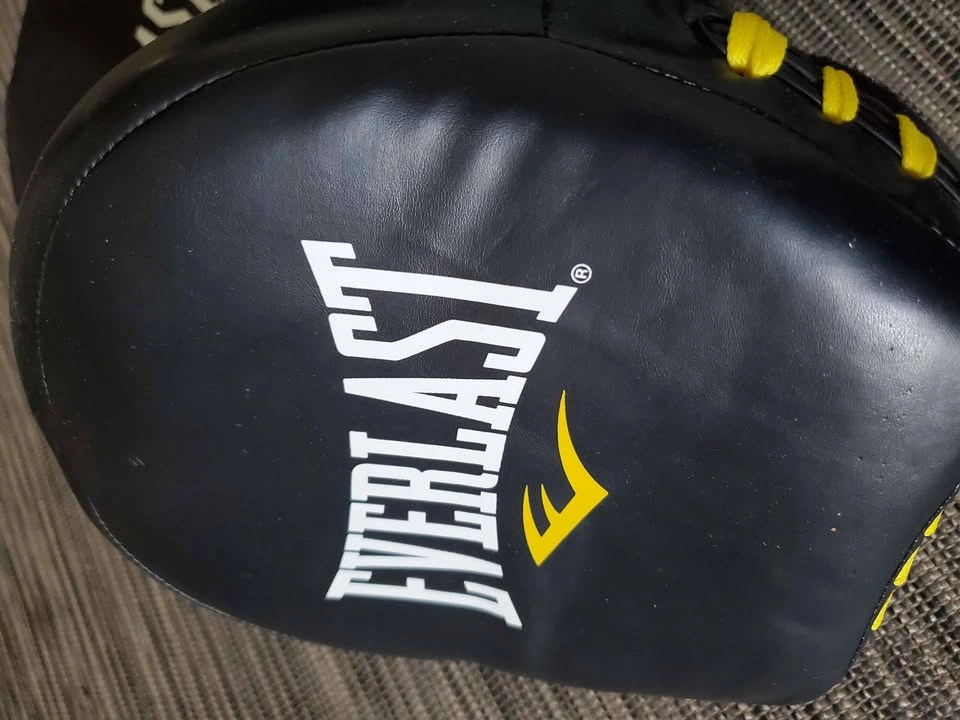 Everlast Powerlock Training Gloves and Elite Mini Mitts - photo 3