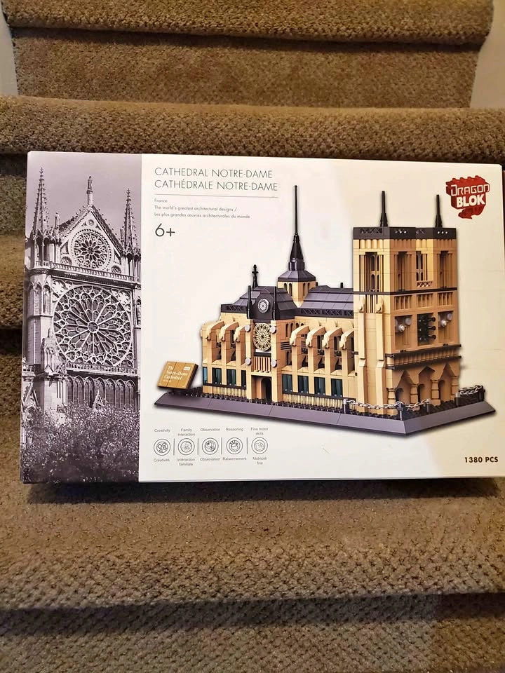 Dragon Blok Cathedral Notre-Dame Building Set