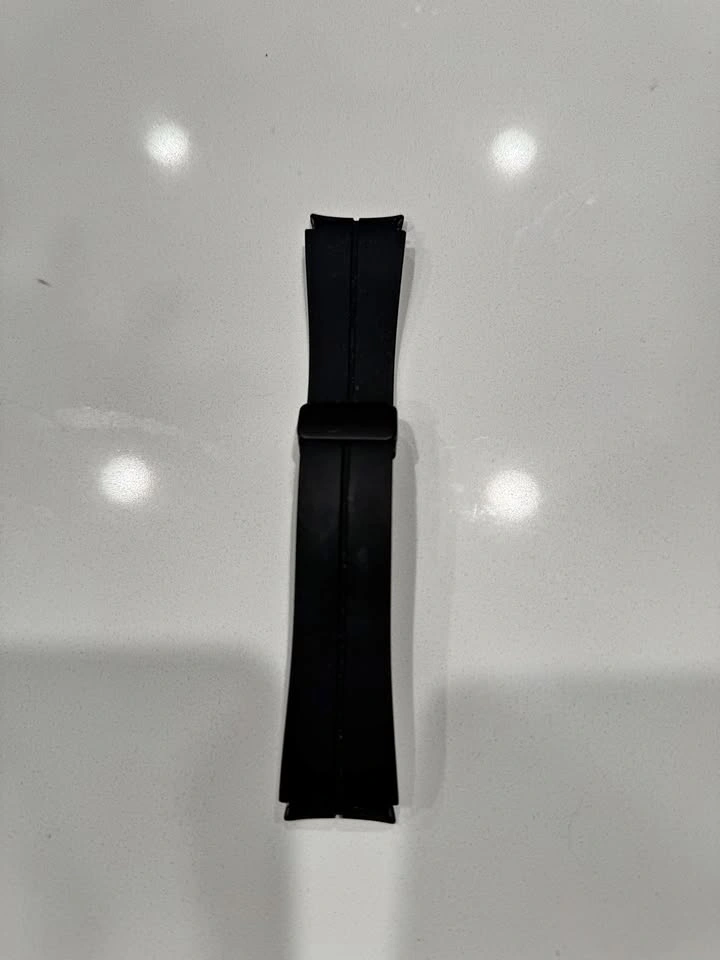 Samsung Galaxy Watch5 Pro silicone band