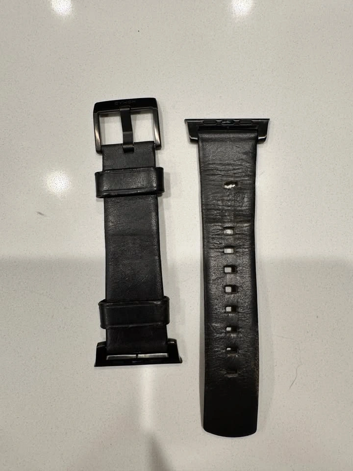 Nomad Apple Watch Leather Band | Black - photo 2