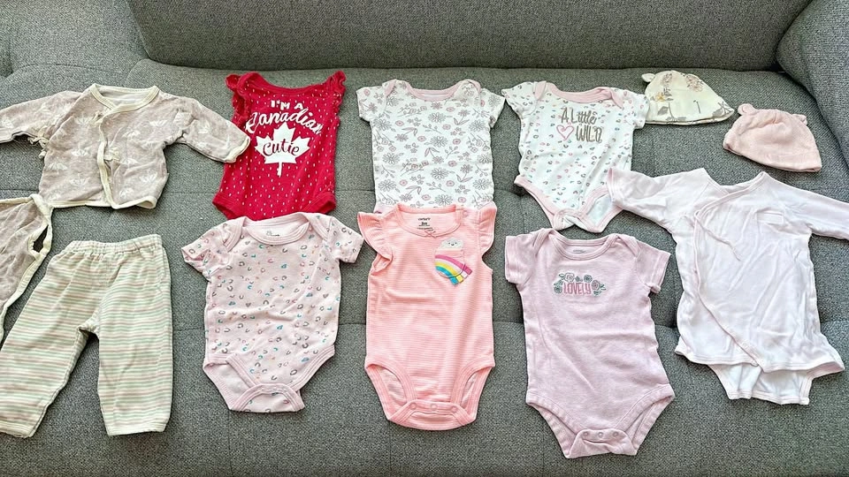 Baby clothes 0-3M + Infant hats