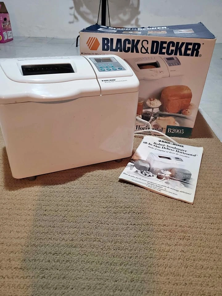Black & Decker B2005 All-In-One Plus Horizontal Breadmaker
