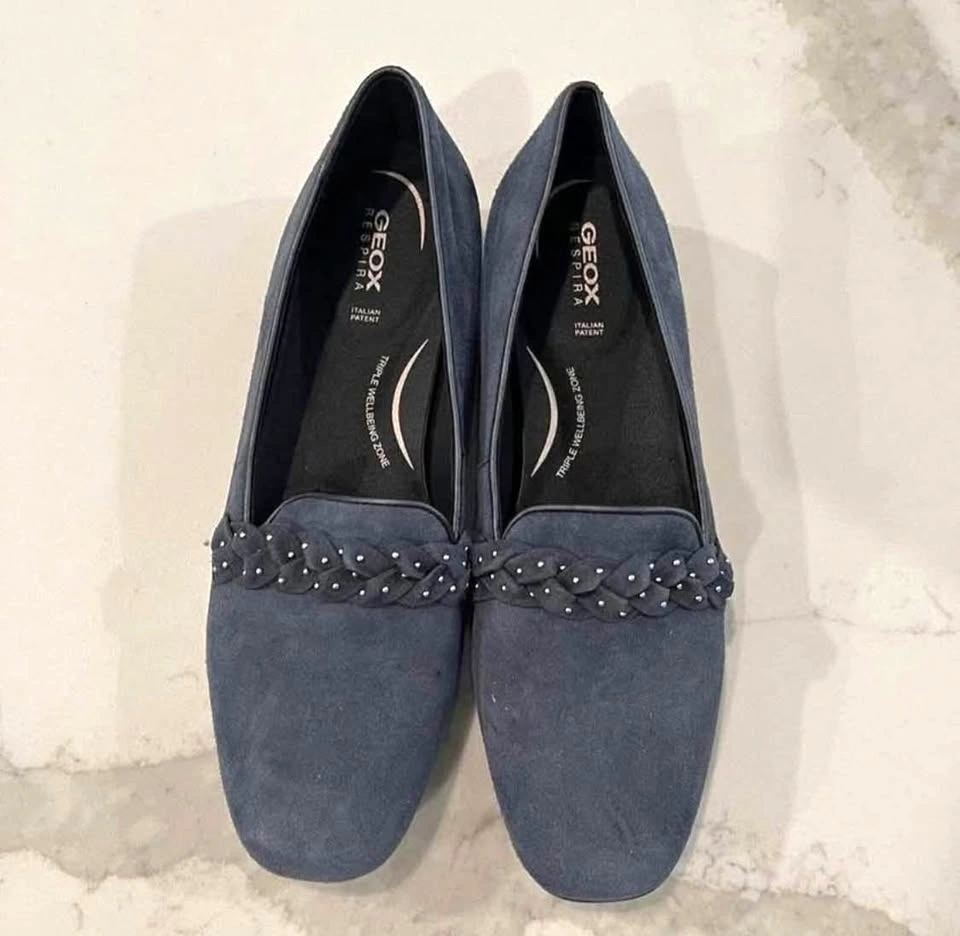 BNIB Geox flats size 5