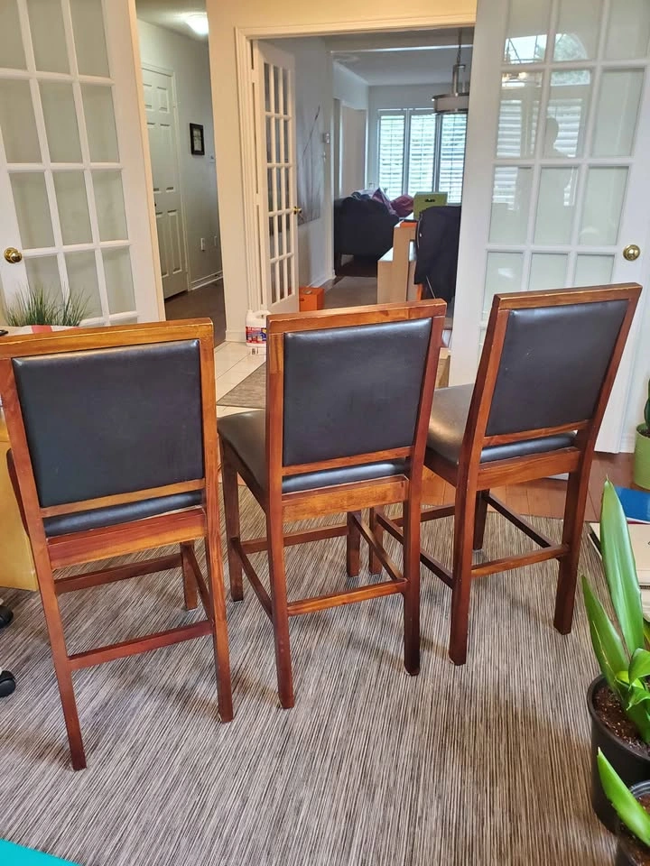 Set of 3 Wood and Faux Leather Bar Stools - photo 2