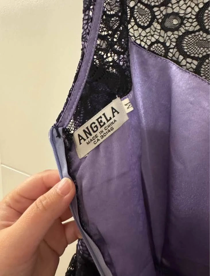 Purple lace dress size medium - photo 3