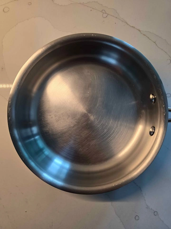 Cuisinox 3-Ply 18/10 Stainless Steel Frying Pan + Lid – 8" / 20c - photo 2