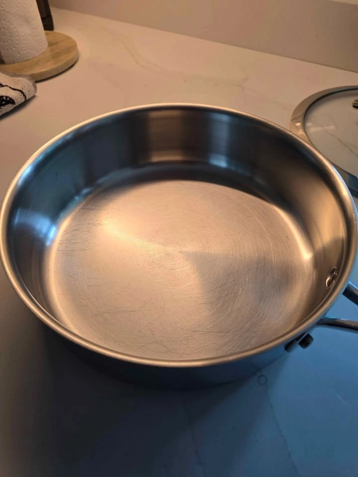ZWILLING 3-Ply Stainless Steel Frying Pan + Glass Lid – 10" - photo 4