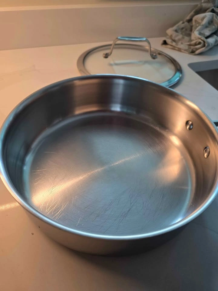 ZWILLING 3-Ply Stainless Steel Frying Pan + Glass Lid – 10" - photo 5