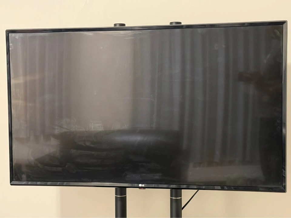 LG 1080p Smart TV - 48.5” with VIVO Mobile Cart - photo 2