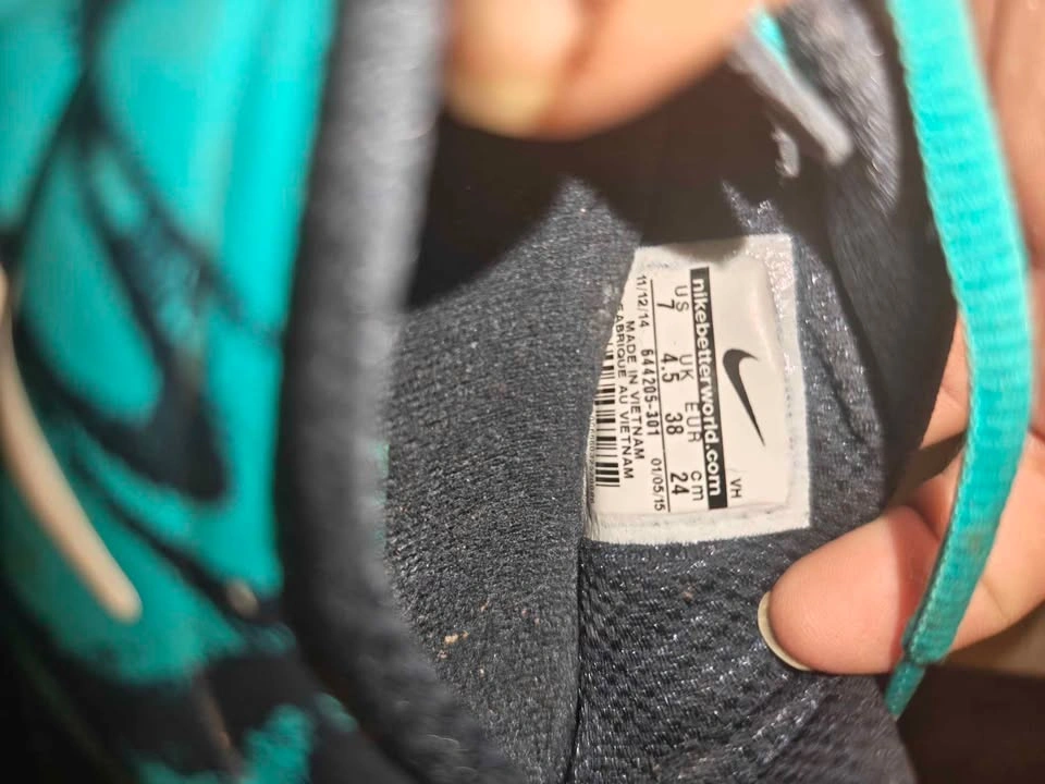 Women's Nike Shoes - photo 4