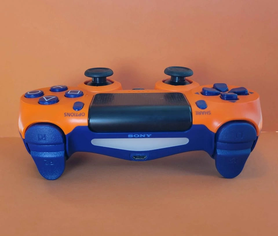 Sunset orange ps4 controller - photo 4