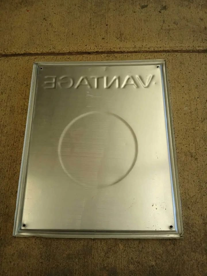 Vintage 1970s Vantage Cigarette Metal Sign - photo 2