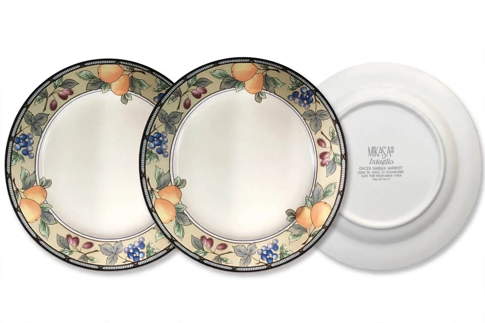 Mikasa Intaglio Garden Harvest CAC29 Salad Plate - Vintage