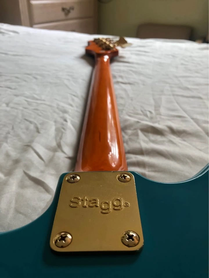 Stagg Jaguar Style Bass Guitar - photo 4