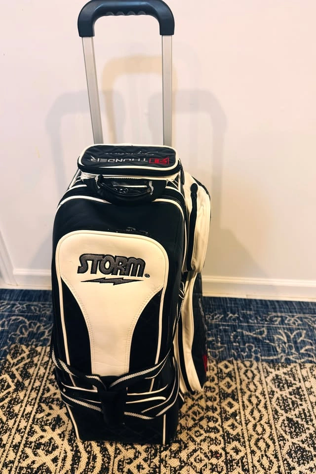 Storm Complete Bowling Bundle – Balls, Bags, Dexter THE 9 Shoes - photo 2
