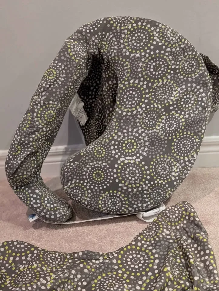 My brest friend nursing pillow image indicator(2)