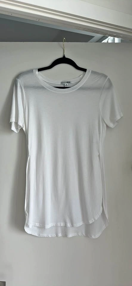 White tshirt