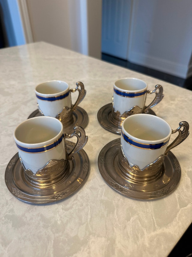 Vintage Weidmann Porzellan espresso cups. Set of four.