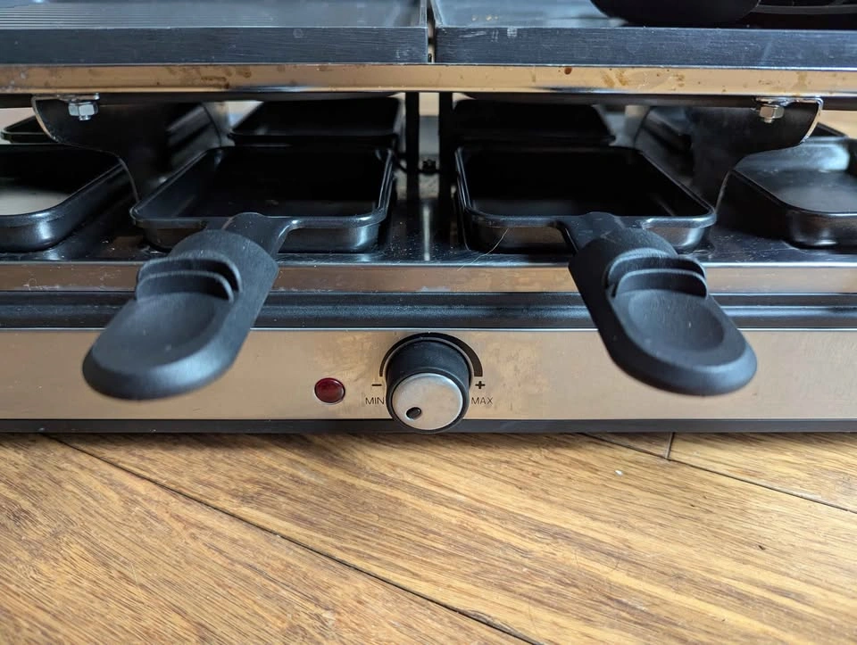 Trudeau Swiss Gourmet Party Raclette Grill - photo 2