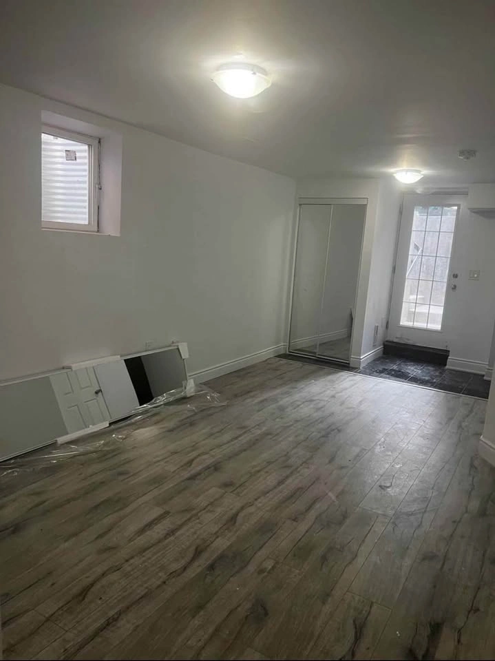 2 Beds 1 Bath - Apartment - photo 2