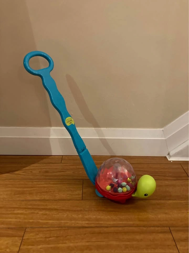 B. Walk 'n' Pop Light Up Popping Turtle Push Along Toy - photo 2