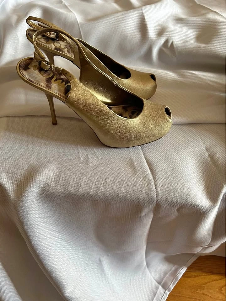 Women’s Shoes