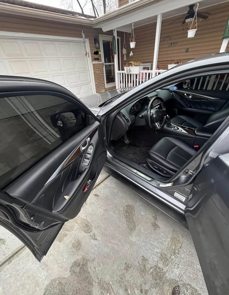 2018 Infiniti Q50 · 3.0t LUXE Sedan 4D - photo 5
