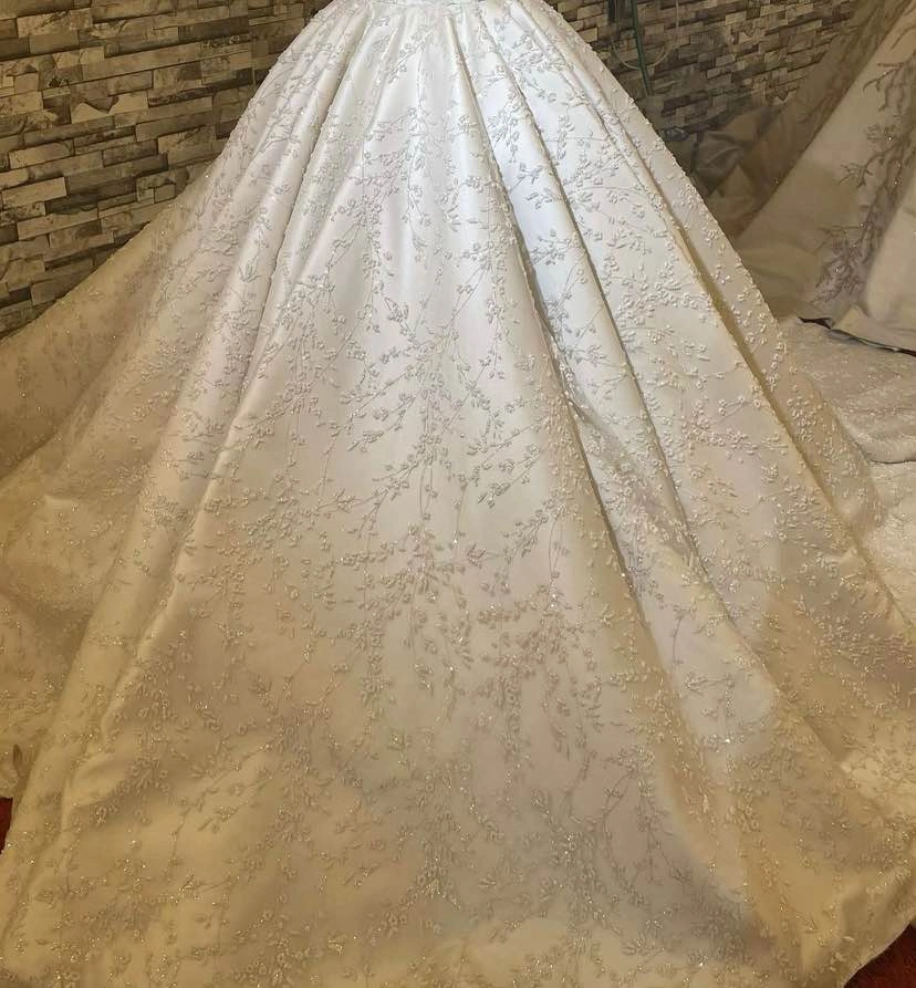 Long Sleeve Lace Wedding Dress with Matching Veil - photo 2