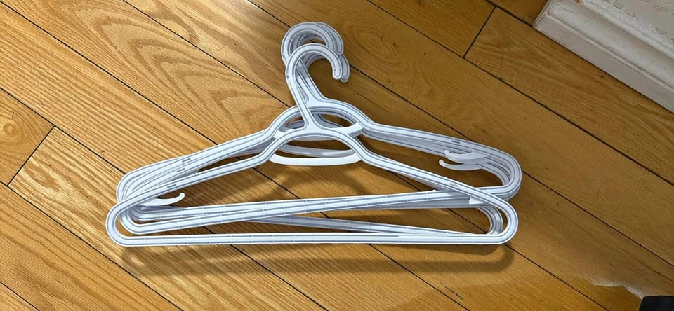 White Plastic Hangers (5 per $1)