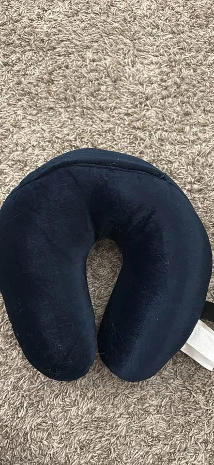 Travel Neck Pillows - photo 2
