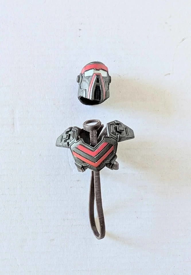 2008 Hasbro Specialist Trakker Helmet and Chest Accessory