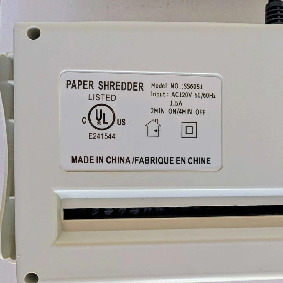 5-Sheet Universal Strip Cut Paper Shredder Model SS6051 - photo 2