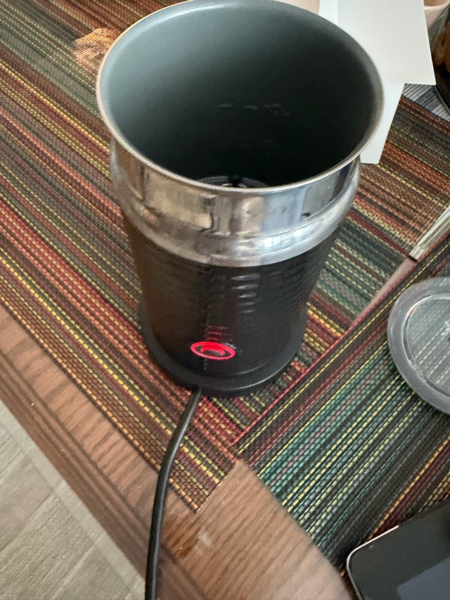 Nespresso Aeroccino 4 Milk Frother - photo 2
