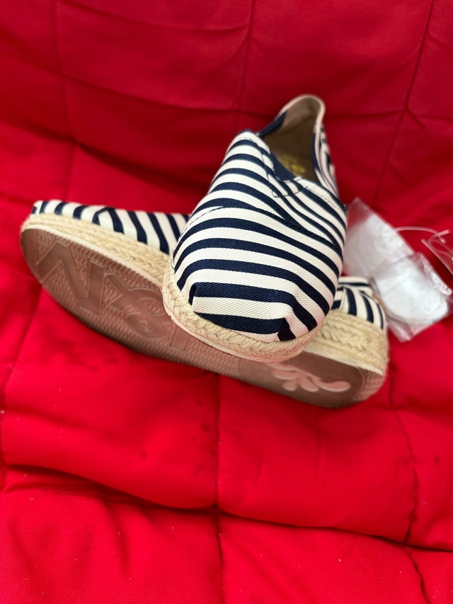 J&M Shoes - photo 4