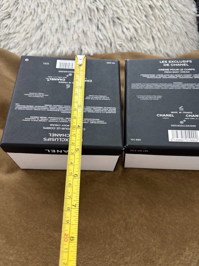 Empty box Chanel Les Exclusifs Body Cream