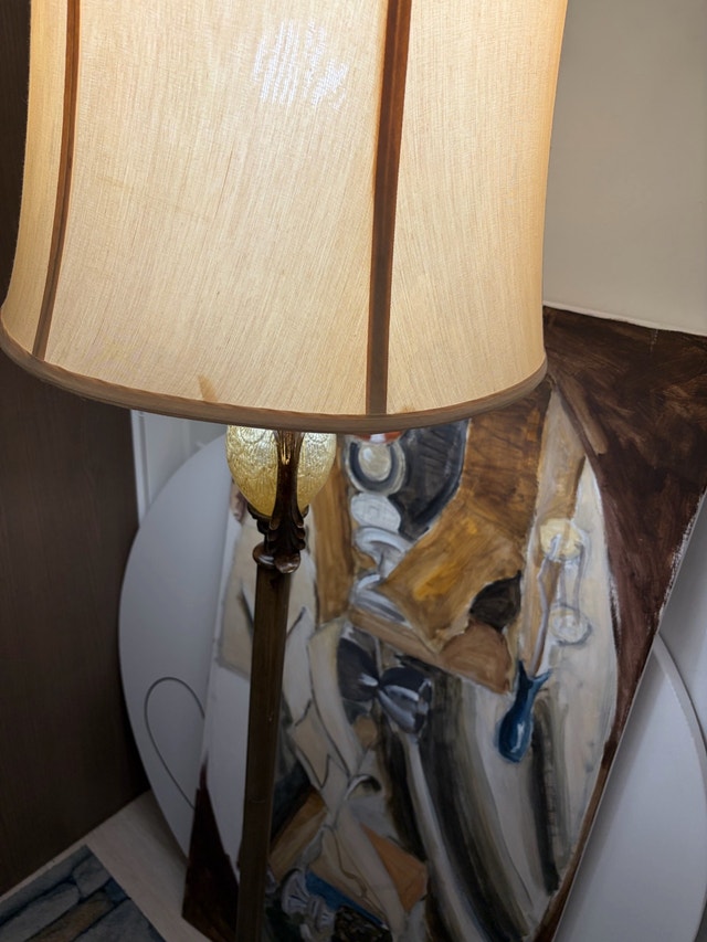 Traditional Floor Lamp - photo 2