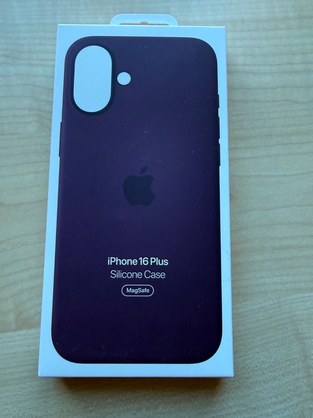 iPhone 16 Plus MagSafe Case – Plum – New $25