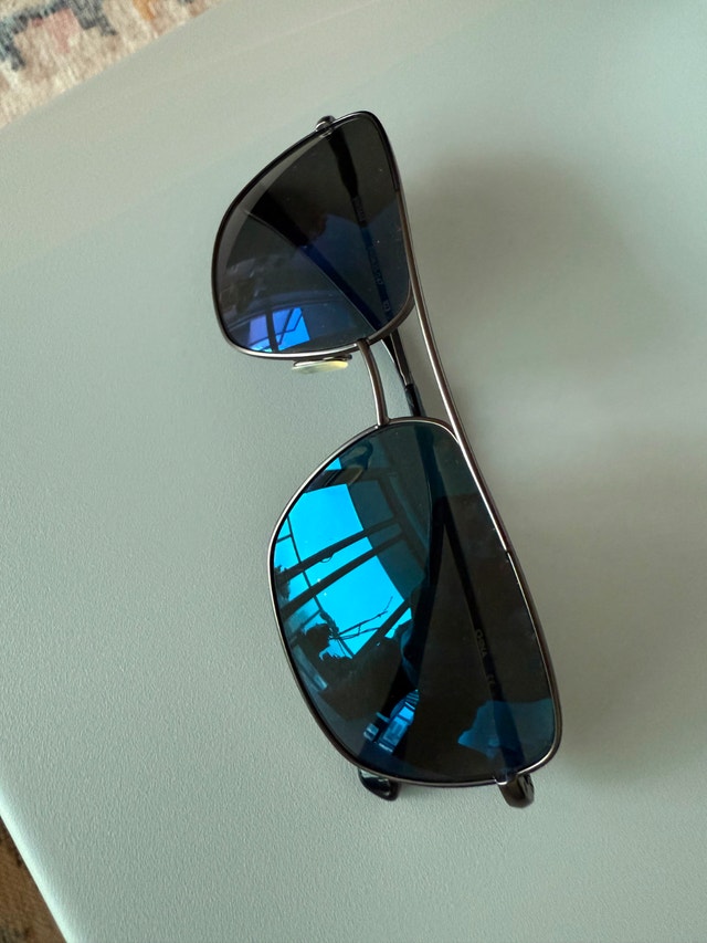 Nike Aviator-Style Sunglasses – Excellent Condition