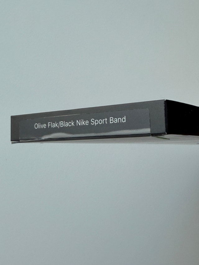 Apple Watch 40mm Nike Sport Band – Olive Flak/Black – Brand New - photo 4