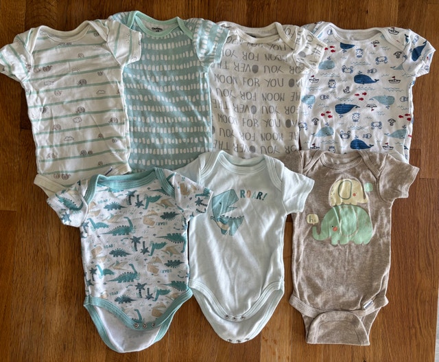 13 Onesies/ 0-3 months