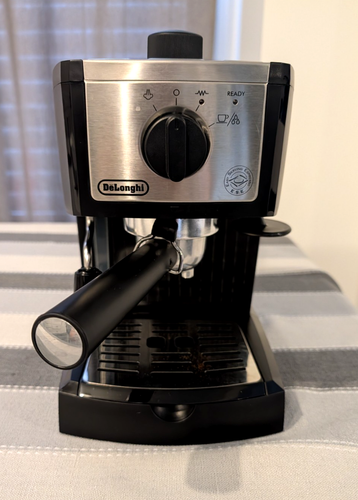 DeLonghi EC155M 15-Bar Espresso Cappuccino Machine - photo 2