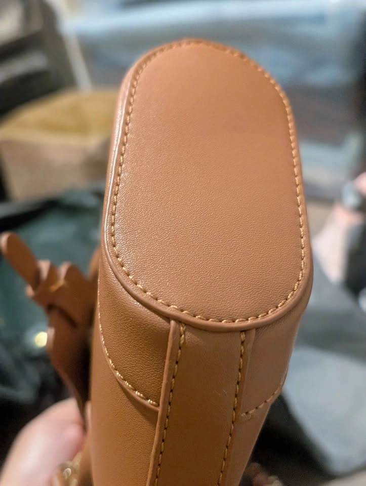 Tan Winged Crossbody Handbag (Paris/64 inspired) - photo 5
