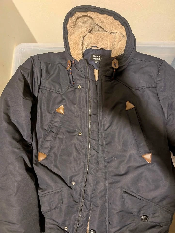 MOVING OUT SALE ❗Men's Wear Parka Jacket