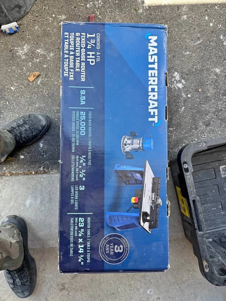 Mastercraft 1 3/4 HP Fixed-Base Router & Router Table